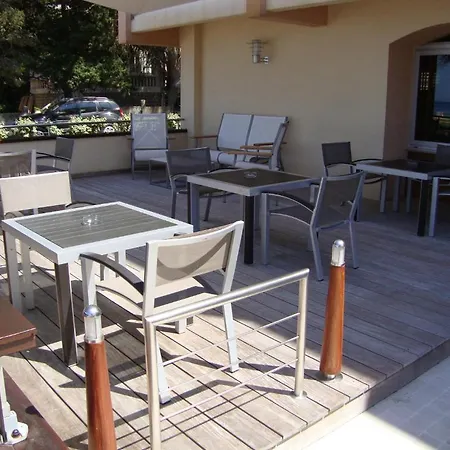 L'amiral Hotel
