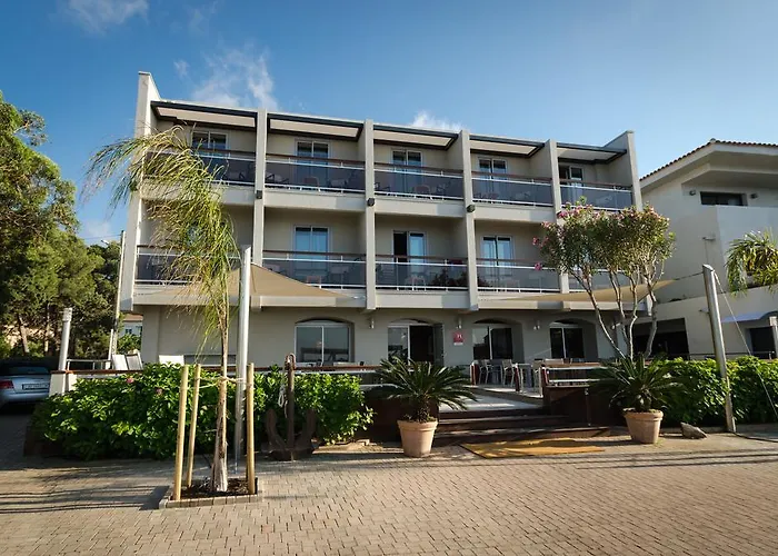 Hotel L'amiral 3*
