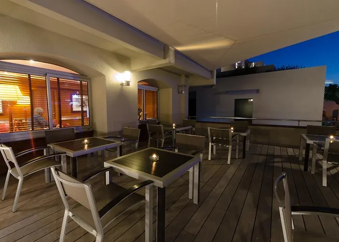 Hotel L'amiral 3*
