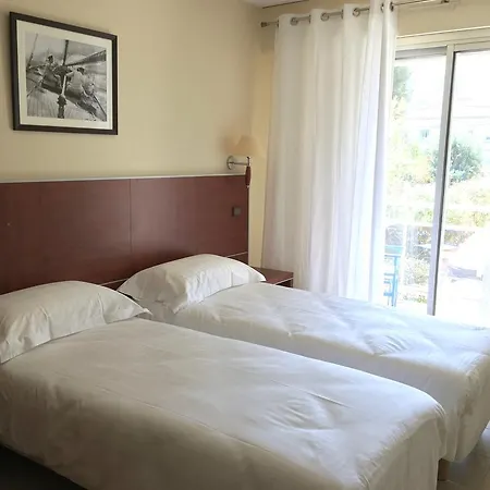 L'amiral 3* L'Ile-Rousse (Corsica)