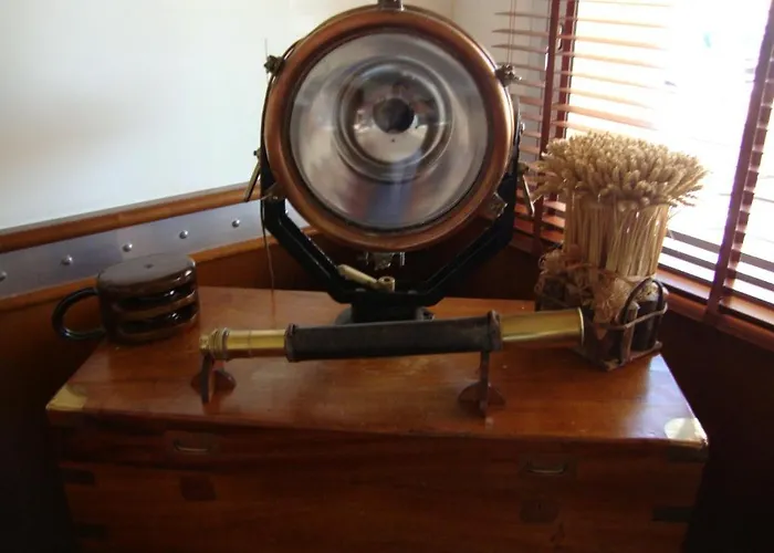 L'amiral LʼÎle-Rousse